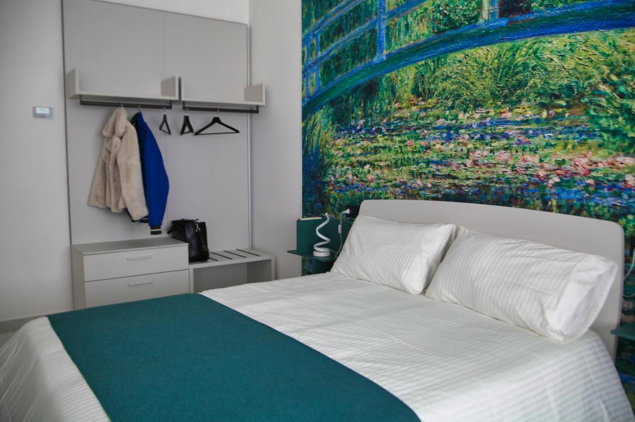 Be-Coloured Hotel Napels Buitenkant foto