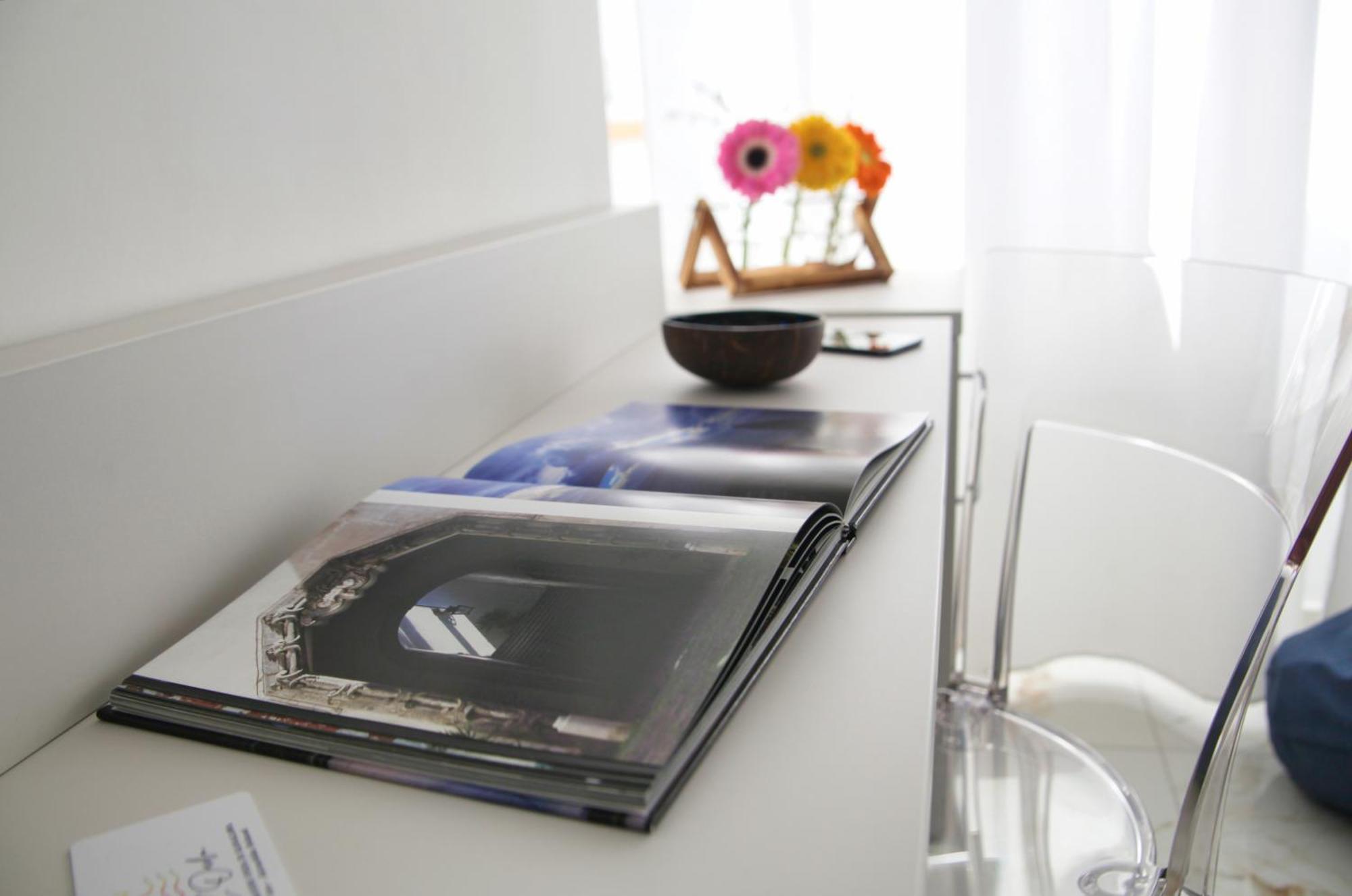 Be-Coloured Hotel Napels Kamer foto